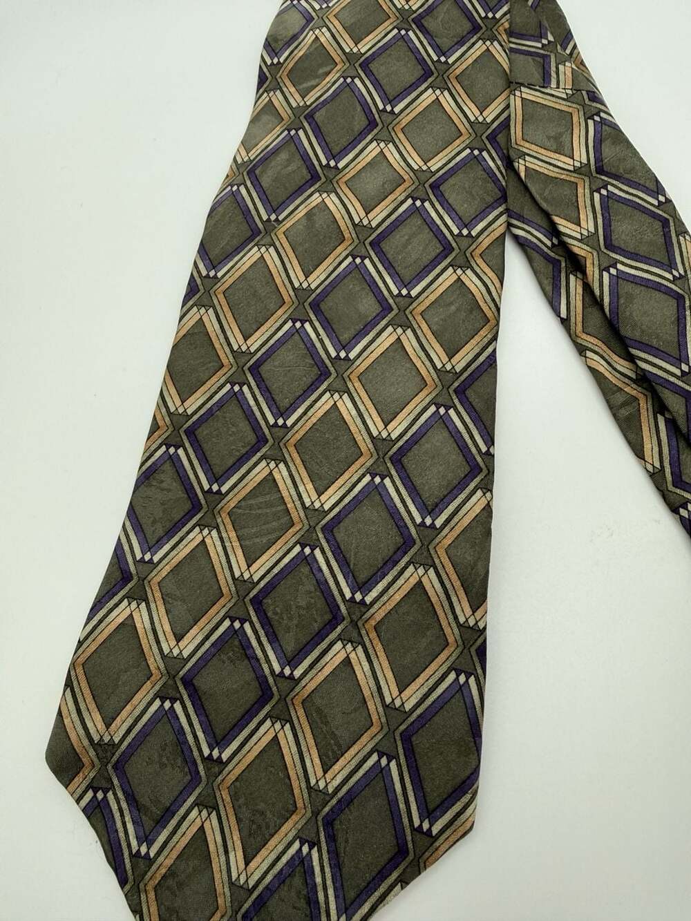 Picone Men's Geometric Diamond Pattern Silk Necktie - Picture 2 of 4